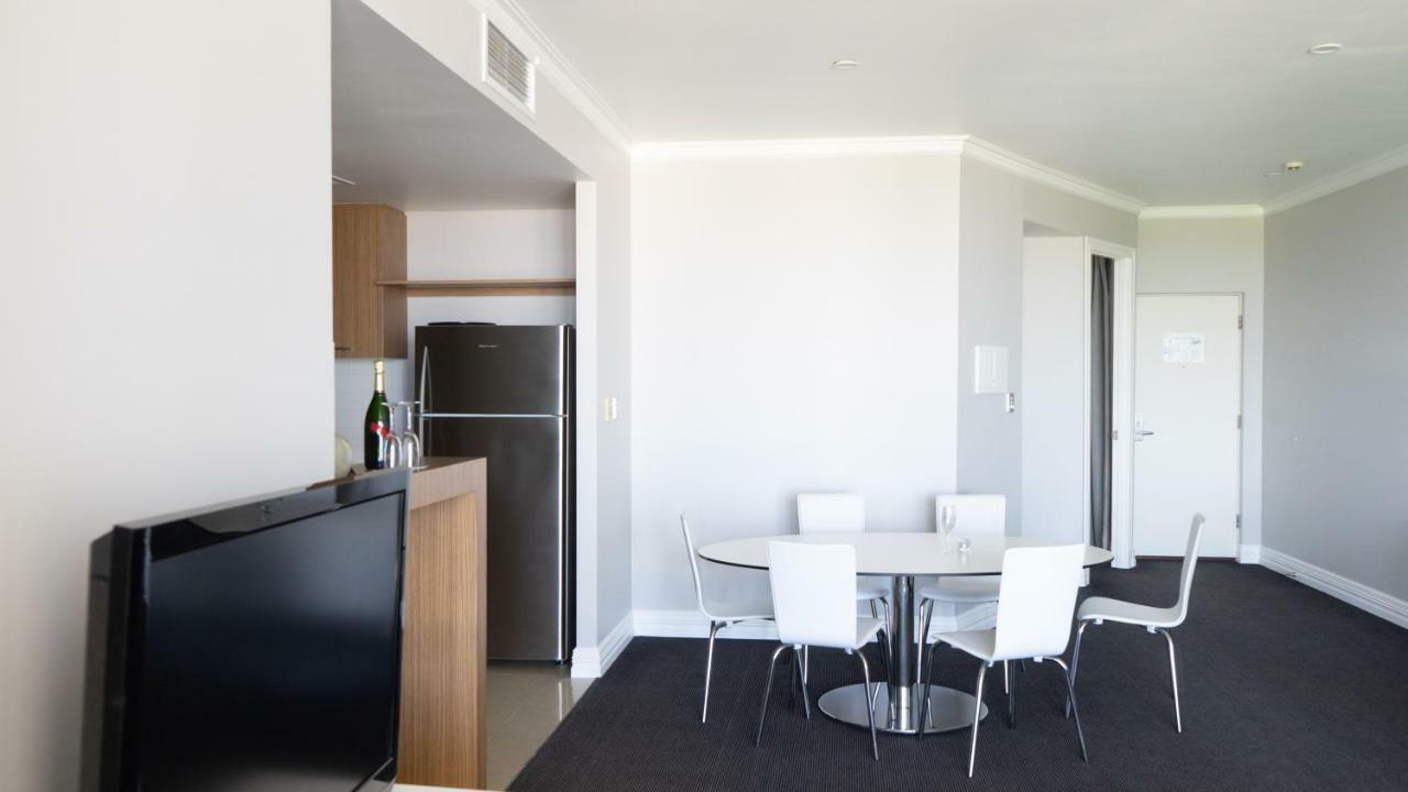 Mullaloo Beach Hotels & Apartments Exterior photo