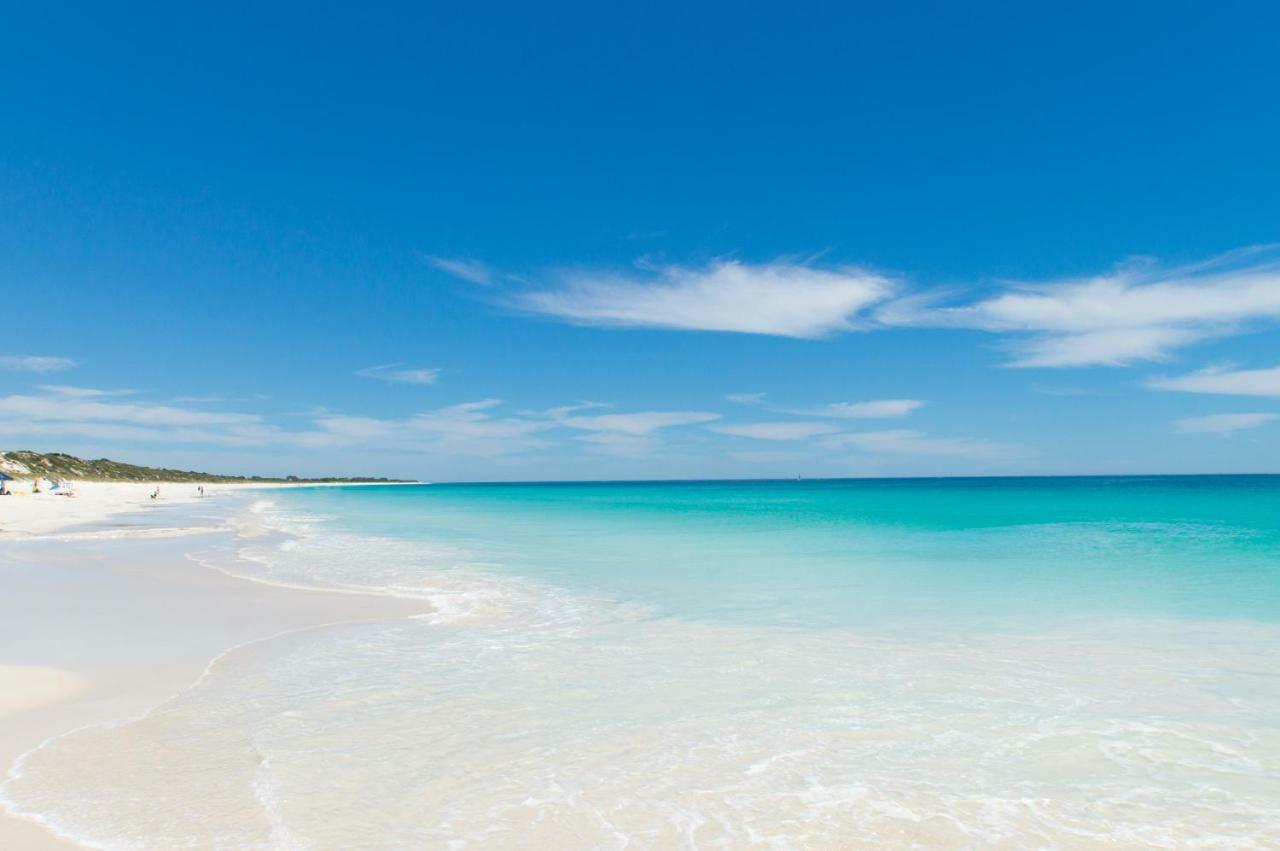 Mullaloo Beach Hotels & Apartments Exterior photo